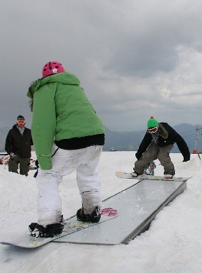 NITRO HORSEFEATHERS CAMP LES 2 ALPES 2009