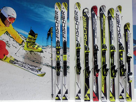 rc4_superior_rc_fischer_sjezdove_lyze_32751.jpg